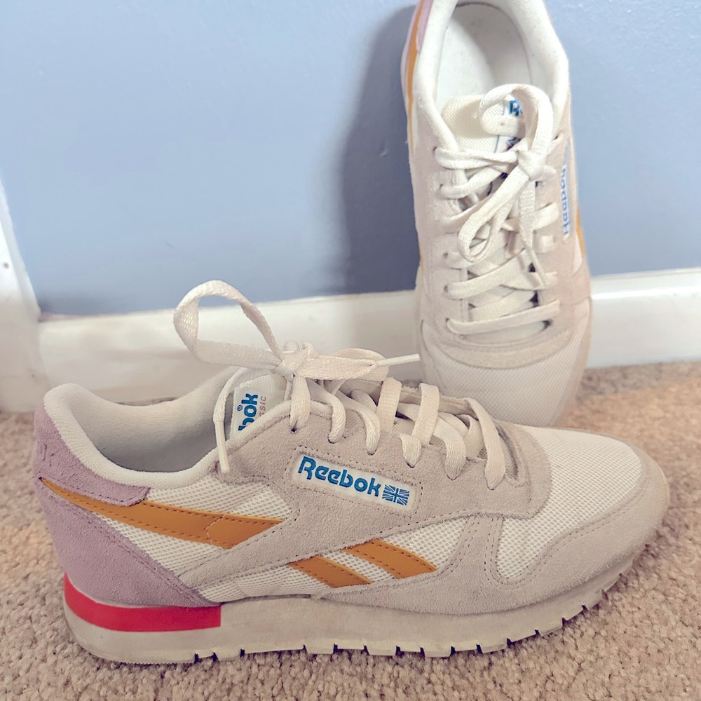 Reebok stylish sneakers